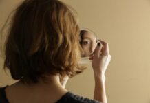 Робота в Zoom може впливати на незадоволеність власною зовнішністю