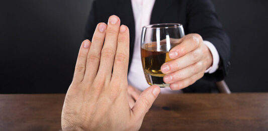 Що відбувається з вашим тілом, коли ви припиняєте вживати алкоголь?