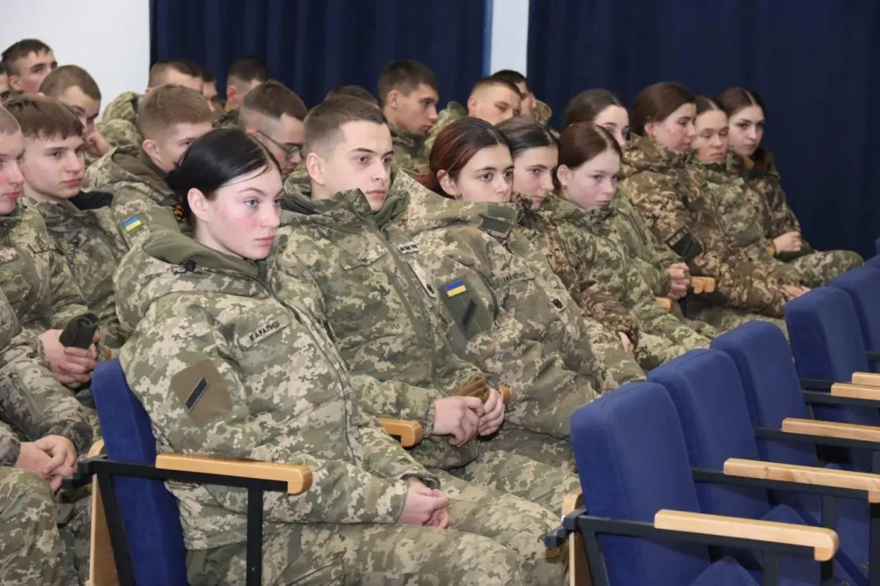 З 2025 року збільшиться грошове забезпечення для курсантів військових ЗВО