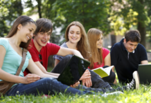 Кількість студентів-першокурсників у 2024 році зменшилася на 80 тисяч