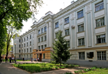 «Продумана стратегія» чи зловживання: у Полтавському педуніверситеті масово вступали власні викладачі