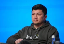 Голова Миколаївської ОВА Віталій Кім захищатиме дисертацію на здобуття ступеня PhD з менеджменту Кім
